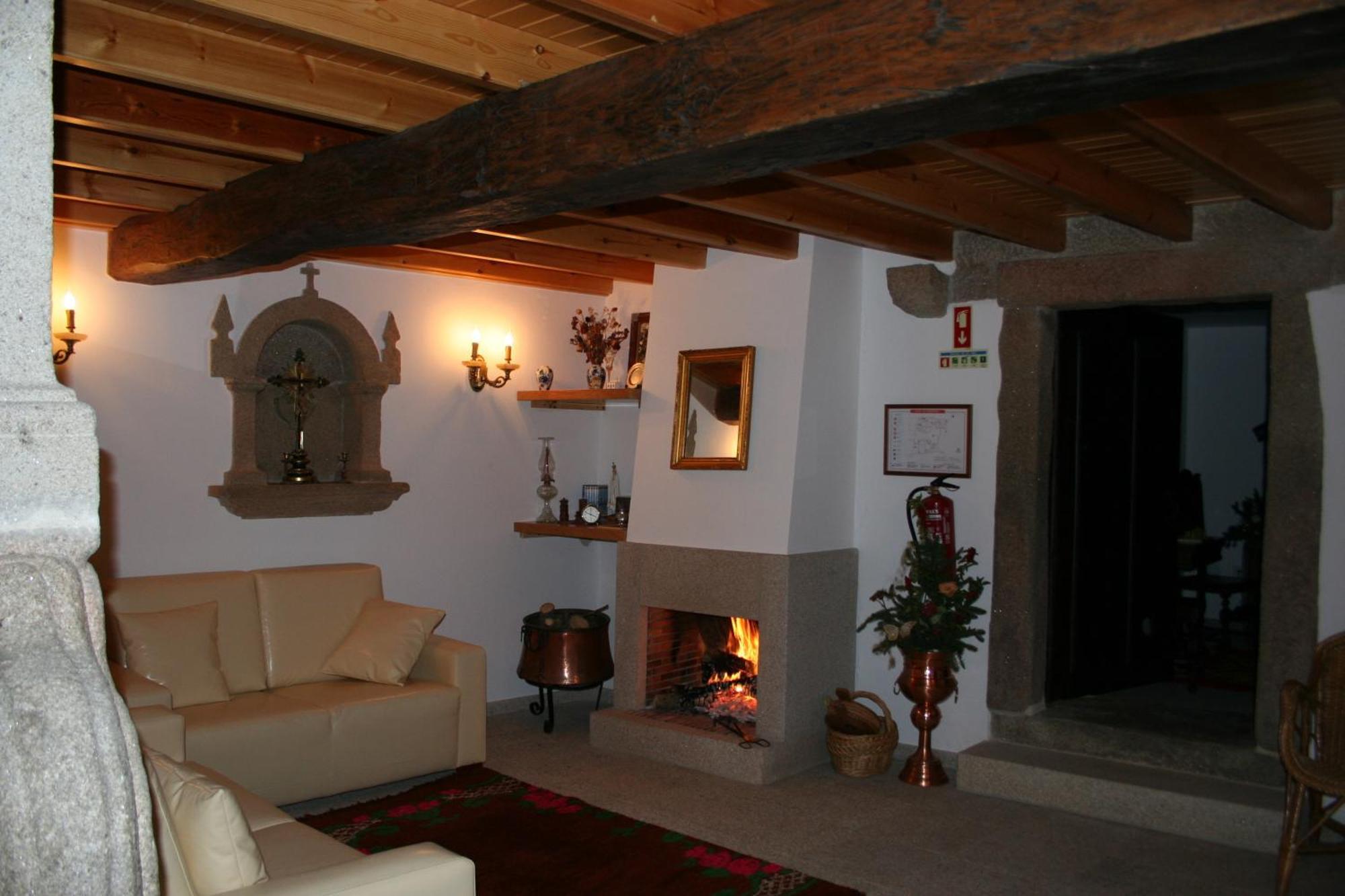 Quinta De La Barandica Guest House Miranda do Douro Bagian luar foto