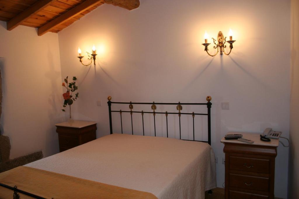 Quinta De La Barandica Guest House Miranda do Douro Ruang foto