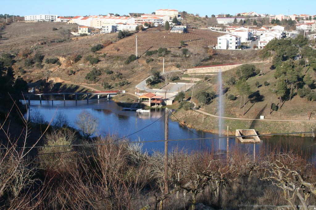 Quinta De La Barandica Guest House Miranda do Douro Bagian luar foto